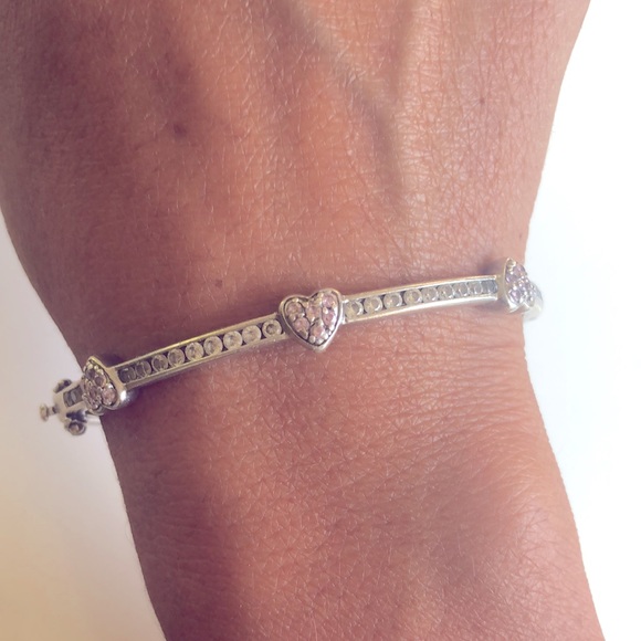 Jewelry - 925 heart bangle